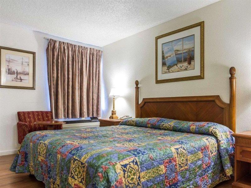 Rodeway Inn Vallejo Exterior foto